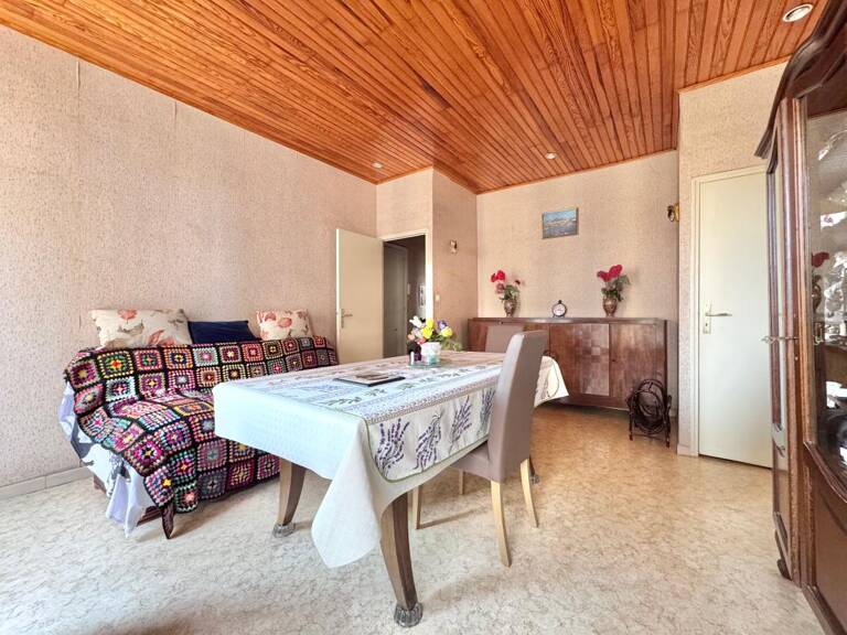 À VENDRE APPARTEMENT T3 TRAVERSANT DE 75,27M² - 13006 MARSEILLE — photo 1