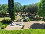 Rare et authentique - Mas de 214 m² - 5 chambres - Piscine - Terrain 1.7 ha — photo 4