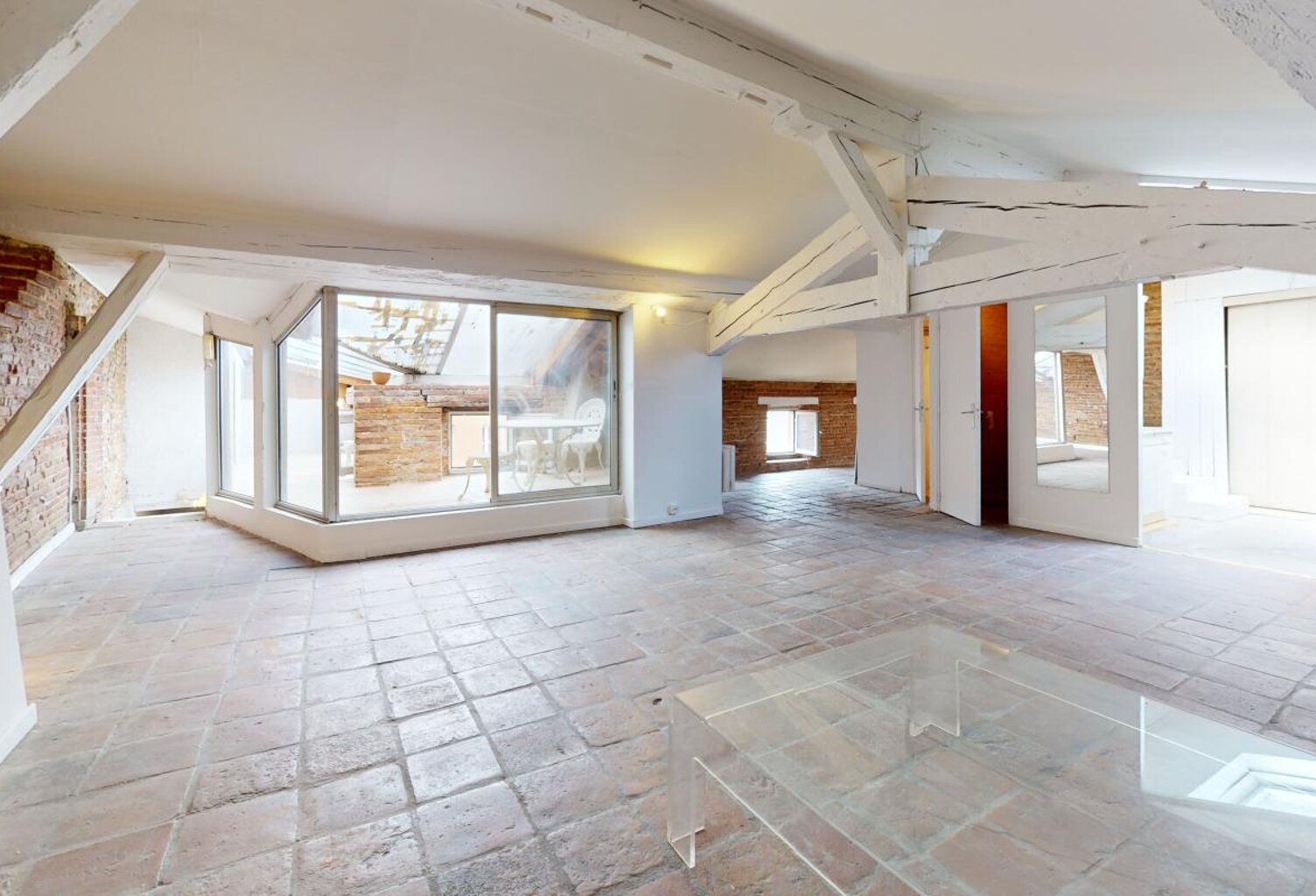 Loft toulousain en plein coeur des Carmes (avec 12m2 de loggia) — photo 1