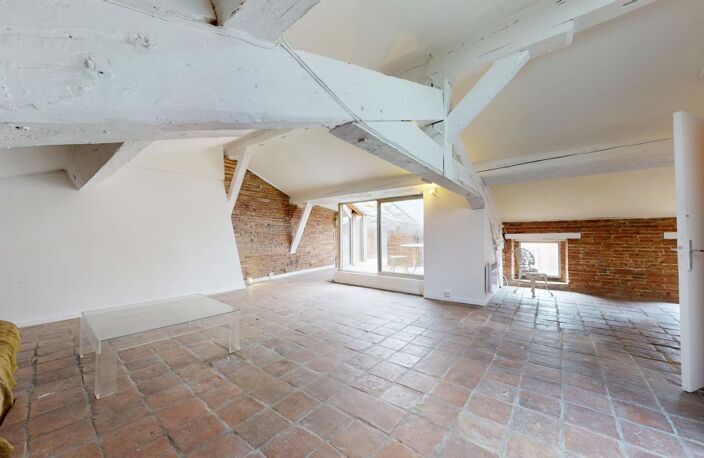 Loft toulousain en plein coeur des Carmes (avec 12m2 de loggia) — photo 3