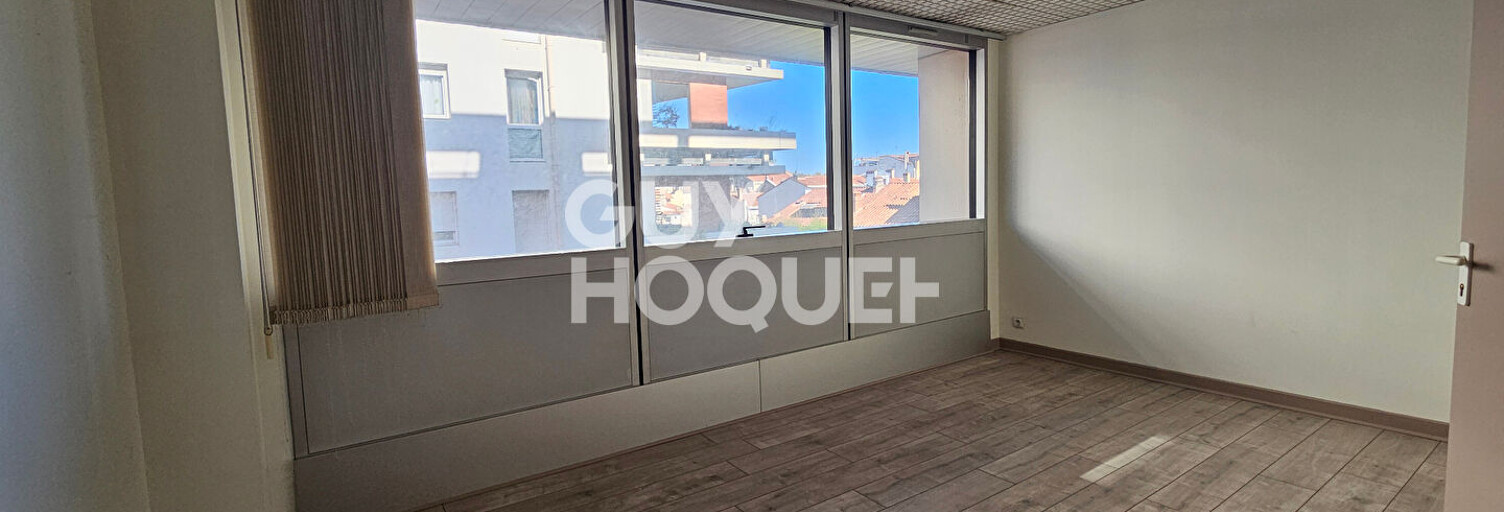 Bureau  46 m² à louer à Perpignan (66000)