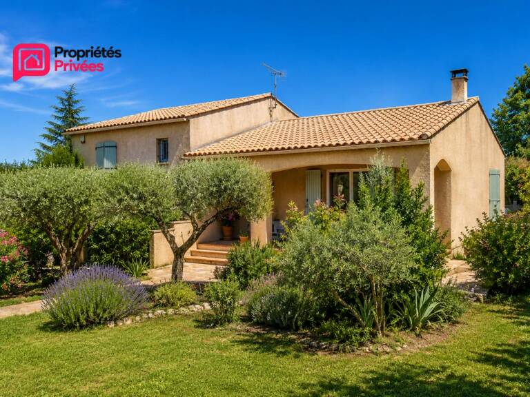 Villa Uzès . À seulement 10 minutes d'Uzès, à Foissac  7 pièce(s) 133 m2, 4 chambres avec piscine et dépendance de 40m2 type P2 — photo 1