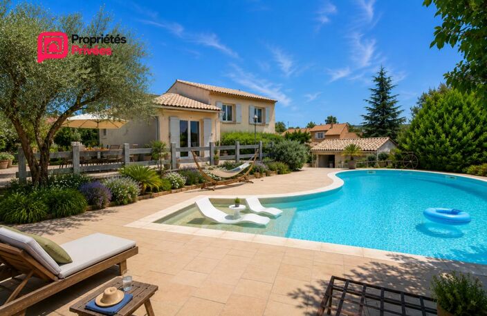 Villa Uzès . À seulement 10 minutes d'Uzès, à Foissac  7 pièce(s) 133 m2, 4 chambres avec piscine et dépendance de 40m2 type P2 — photo 2