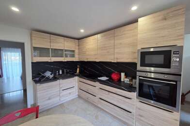 Appartement 5 pièces 230000 €