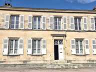Belle Maison Bourgeoise à Réhabiliter de 396 m² avec Cour, Caves, Chaufferie Gaz, Greniers, Dépendances et Terrain clos et paysager de 2147 m² — photo 2