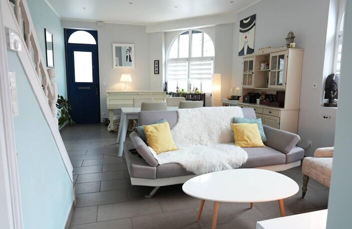MAISON — photo 2