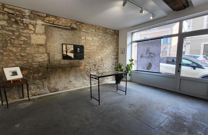 24000 Perigueux maison divisée en 2 apparts  f2 et f3 et atelier professionnel  artistique et galerie — photo 5
