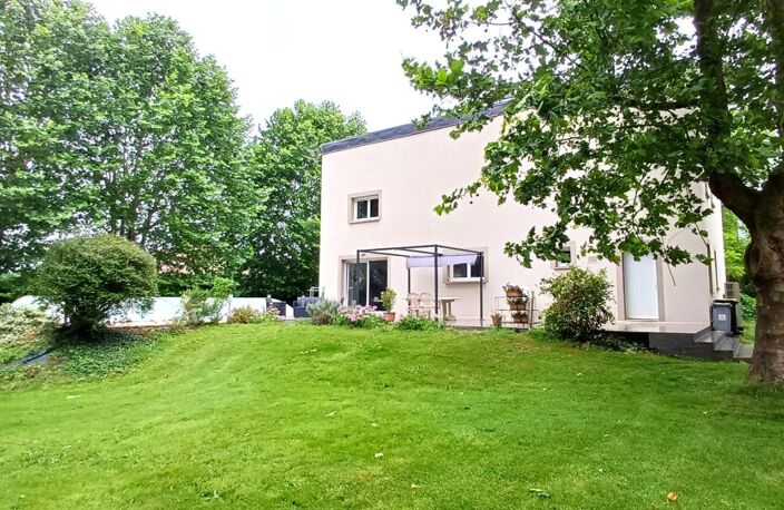 Maison Notre Dame Du Pe 5 pièce(s) 151 m2 — photo 2
