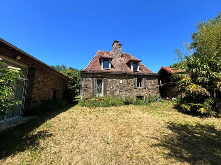 Maison Sarrazac 7 pièce(s) 265 m2 — photo 1