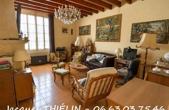 MAISON DE VILLE À FORT POTENTIEL AVEC JARDIN, DÉPENDANCES ET LOGEMENT ANNEXE — photo 2