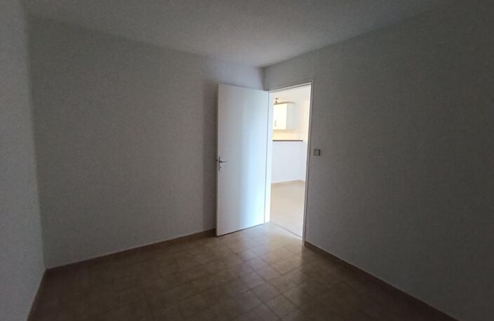 T2 Ducos 29m² + Terrasse | Rénové| Idéal 1er Achat ou Investissement — photo 4