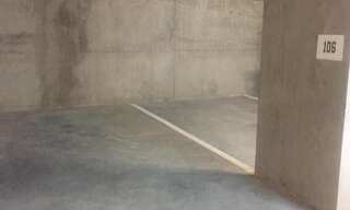 Garage   m² à louer à Villeurbanne (69100)