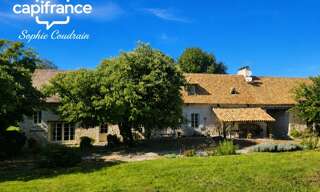 Maison 8 Pièces 245 m² à vendre à Castillonnès (47330)