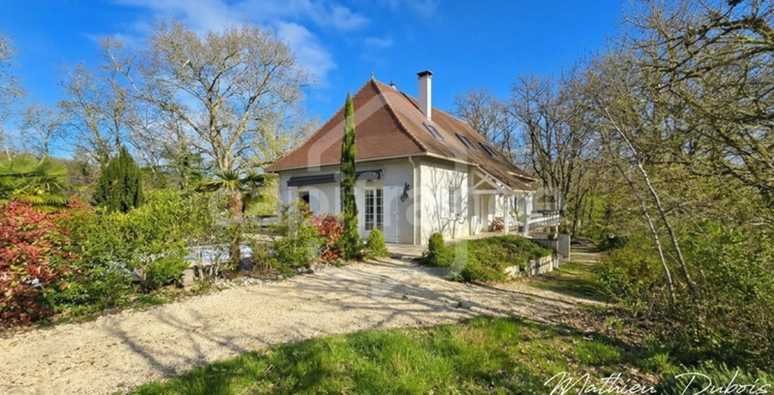 Une propriété familiale de caractère avec piscine et vue dominante aux portes de Périgueux — photo 1