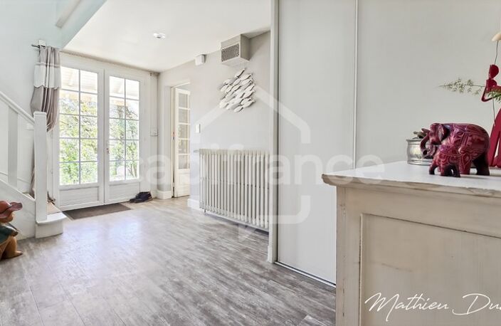 Une propriété familiale de caractère avec piscine et vue dominante aux portes de Périgueux — photo 3