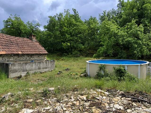 LES FARGES (24) : Maison 80 m2, terrain  de 12 339 m2 — photo du bien