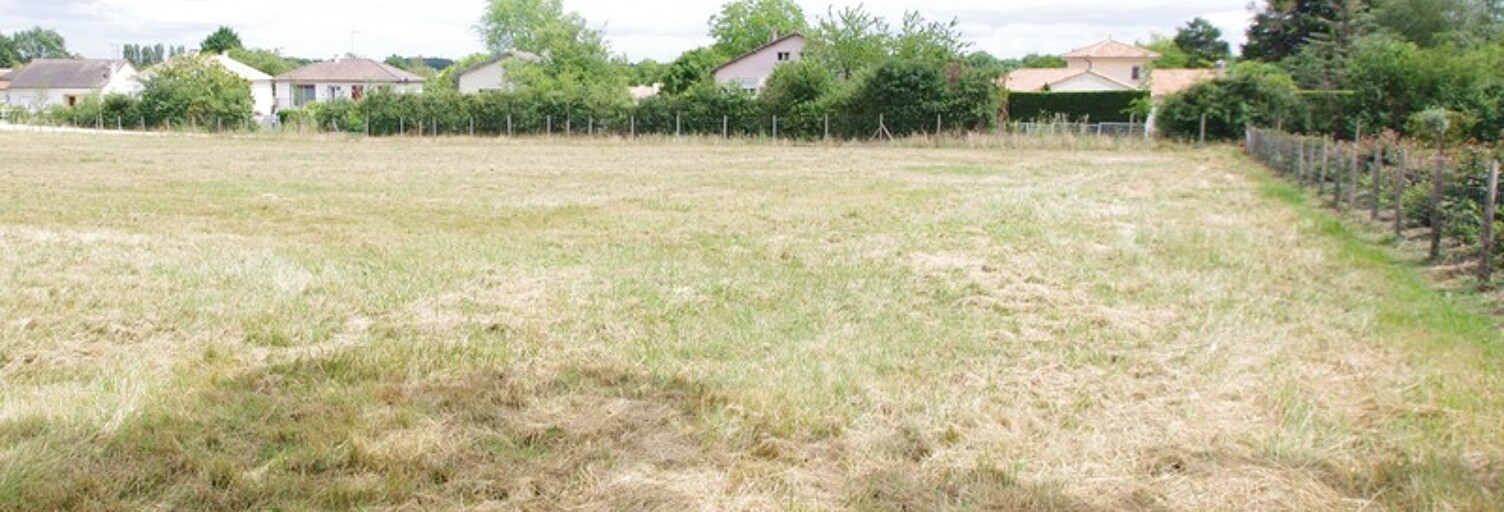 Terrain  1070 m² à vendre à Savigny-Lévescault (86800)