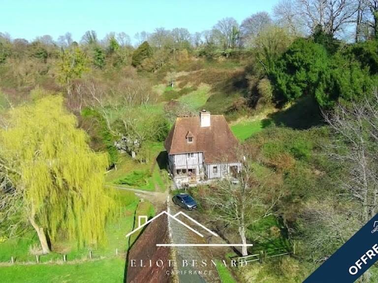 En exclusivité - Maison à colombages du XVIIᵉ siècle avec dépendances et 5 hectares – Grandchamp-le-Château — photo 1