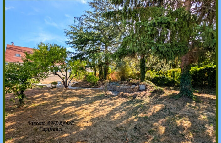 Maison traditionnelle 165 m² - 6 chambres - Sous-sol total 130 m² hauteur 2,42 m - Terrain 891 m² — photo 3