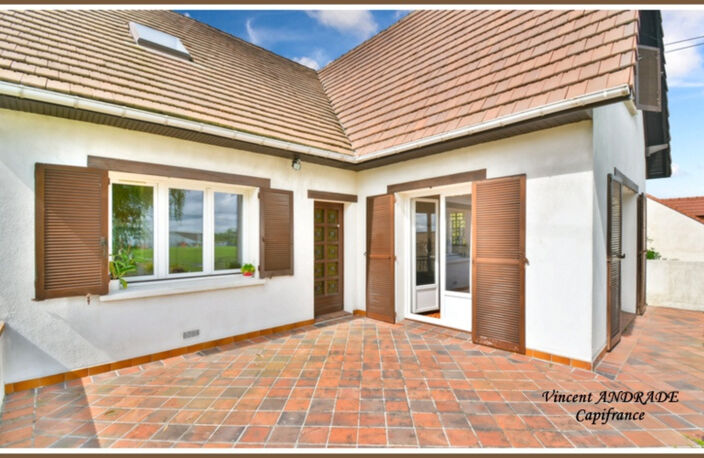Maison traditionnelle 165 m² - 6 chambres - Sous-sol total 130 m² hauteur 2,42 m - Terrain 891 m² — photo 4