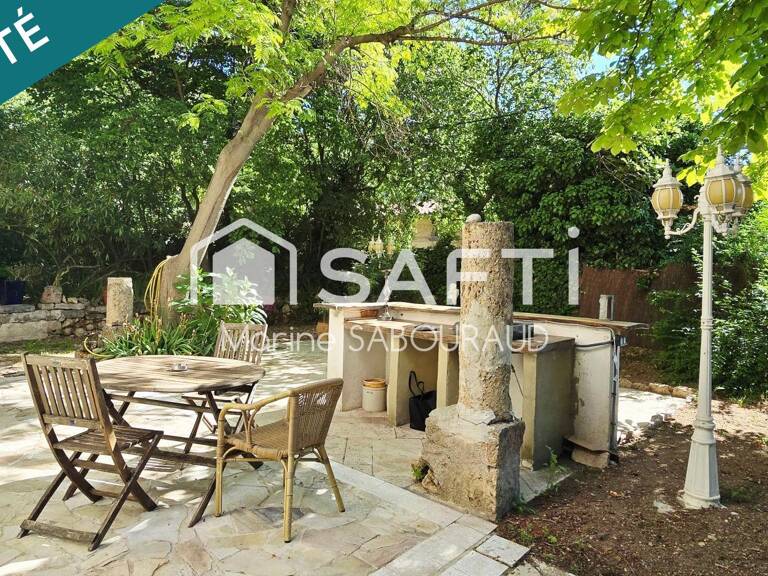 Maison Provençale avec Grotte troglodyte et bassin d'ornement — photo 1