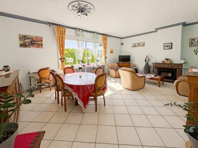 Maison 7 pièces 223m² Valence-sur-Baïse — photo du bien