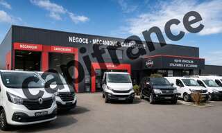 Local industriel  2400 m² à vendre à La Roche-sur-Yon (85000)