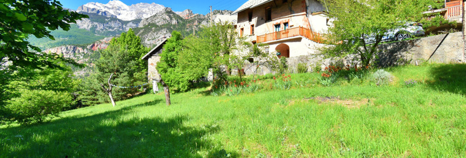 Maison 4 Pièces 89 m² à vendre à La Roche-de-Rame (05310)