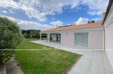 Maison à vendre 5 pièces, plain pied 3 chambres+bureau de 1998 avec 3 garages, parcelle 1345 m2 clos — photo du bien