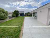 Maison à vendre 5 pièces, plain pied 3 chambres+bureau de 1998 avec 3 garages, parcelle 1345 m2 clos — photo 3
