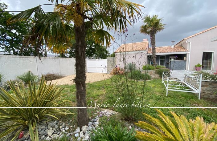 Maison à vendre 5 pièces, plain pied 3 chambres+bureau de 1998 avec 3 garages, parcelle 1345 m2 clos — photo 4