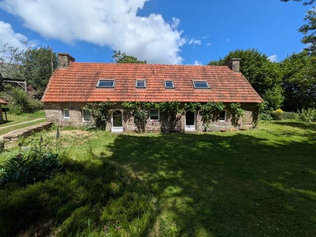 LOCMALO EN CAMPAGNE  CHARMANTE LONGÈRE DE 130M² ENVIRON 5 PIÈCES AVEC VIE DE PLAIN PIED PARCELLE DE 4900M² ENVIRON — photo du bien