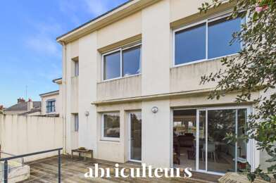 Maison 8 pièces 747175 €