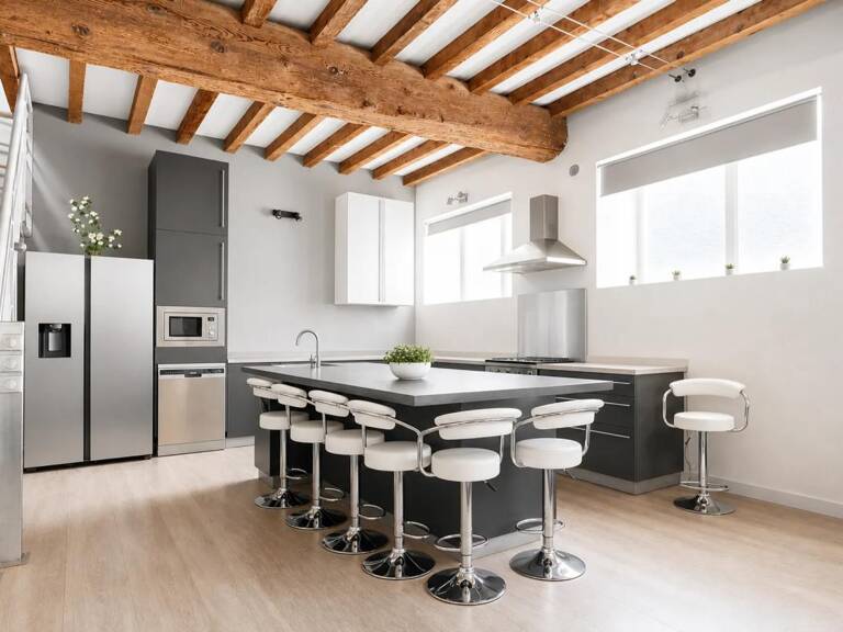 SUPERBE MAISON FAMILIALE DE 230 m² - LA CHAPELLE-DE-GUINCHAY — photo 1