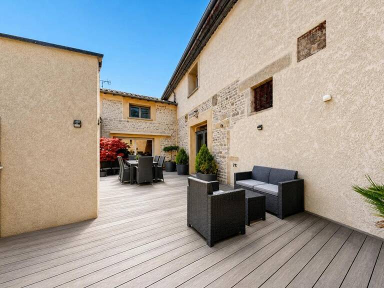 SUPERBE MAISON FAMILIALE DE 230 m² - LA CHAPELLE-DE-GUINCHAY — photo 1