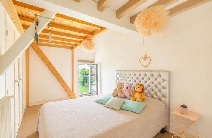 Appartement de caractère T4 de 125 m² à Collonges-au-Mont-d'Or — photo 4