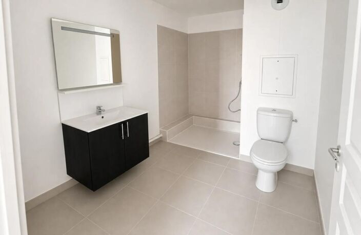Appartement 2 pièces de 40 m² situé à Meaux — photo 2