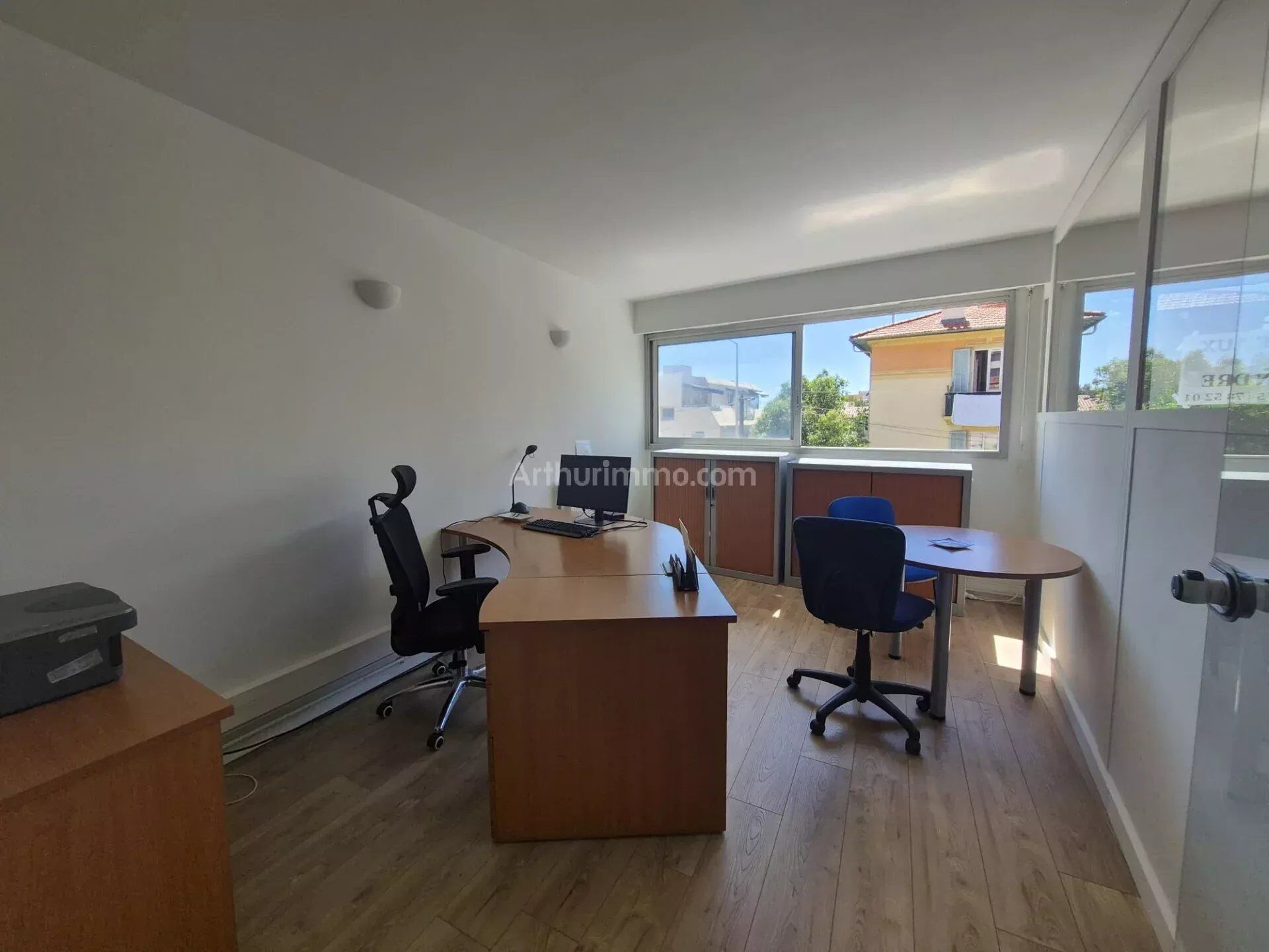 Local commercial 2 pièces 79 m² · à Nice · 79 m² · 225 000 €