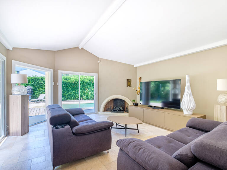Ecully Rare Maison dans un écrin de verdure avec piscine et — photo 1