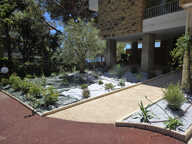 LES ALPILLES - T2/3 82 M2 - VUE MER - TERRASSE - PISCINE - — photo 2