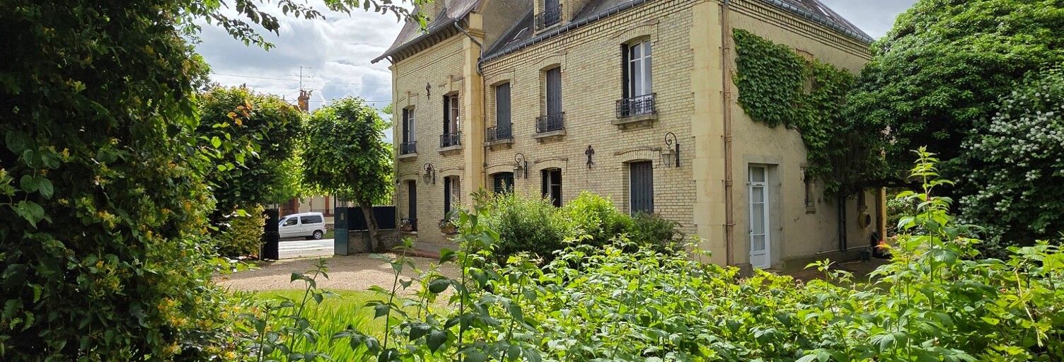 Maison 11 Pièces 436 m² à vendre à Verneuil d'Avre et d'Iton (27130)