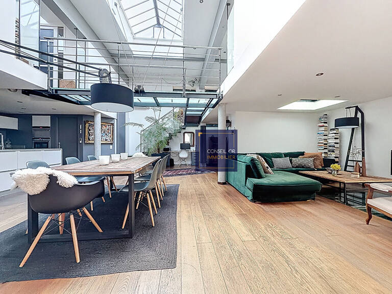 Loft atypique 180m2 - Jardin privatif - proximité immédiate  métro B Lyon Gerland — photo 1