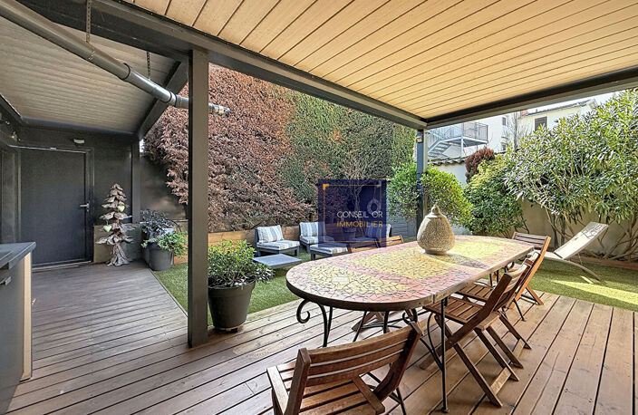 Loft atypique 180m2 - Jardin privatif - proximité immédiate  métro B Lyon Gerland — photo 3