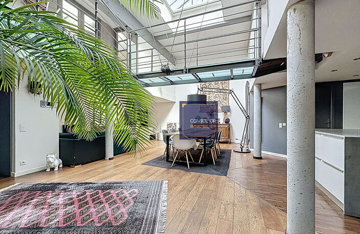 Loft atypique 180m2 - Jardin privatif - proximité immédiate  métro B Lyon Gerland — photo 5