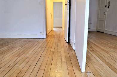 Appartement 3 pièces 825 €