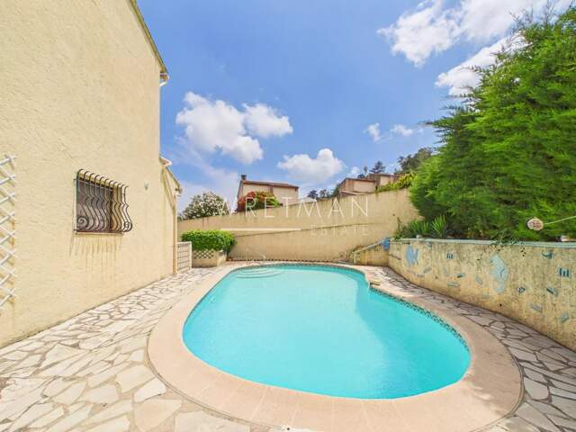 Villa familiale avec piscine dans un secteur résidentiel recherc — photo du bien
