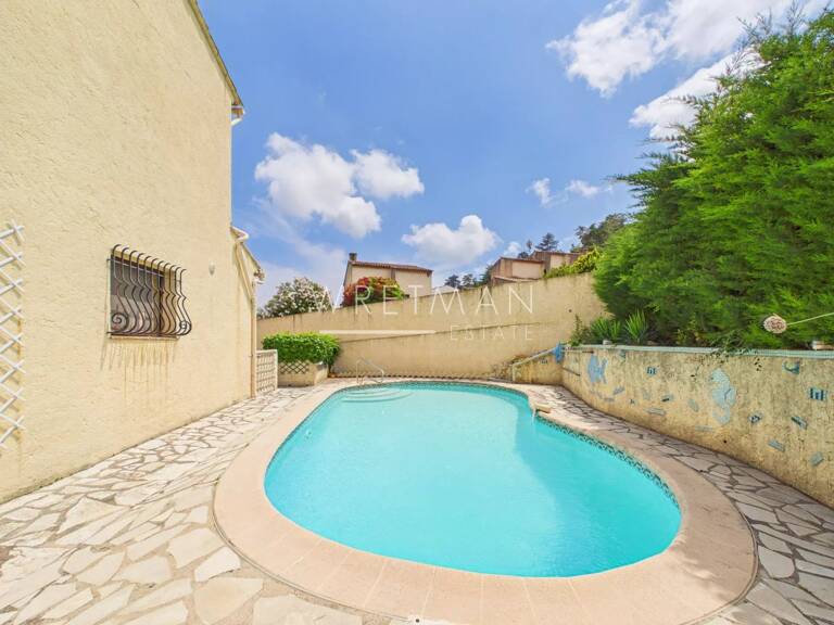 Villa familiale avec piscine dans un secteur résidentiel recherc — photo 1