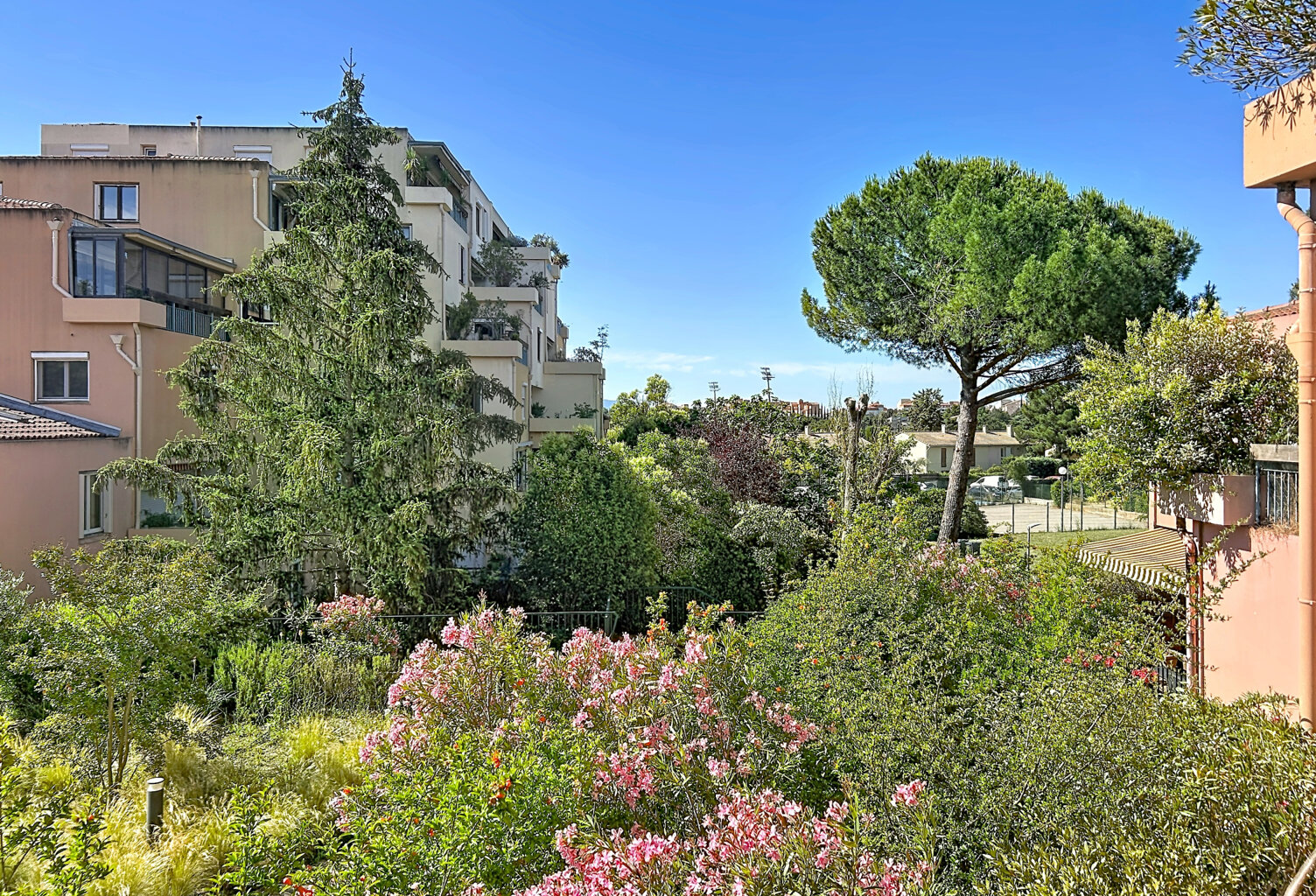 Aix-en-Provence Saint-Mitre - T3/T4 95 m2 avec terrasse 25 m — photo 1
