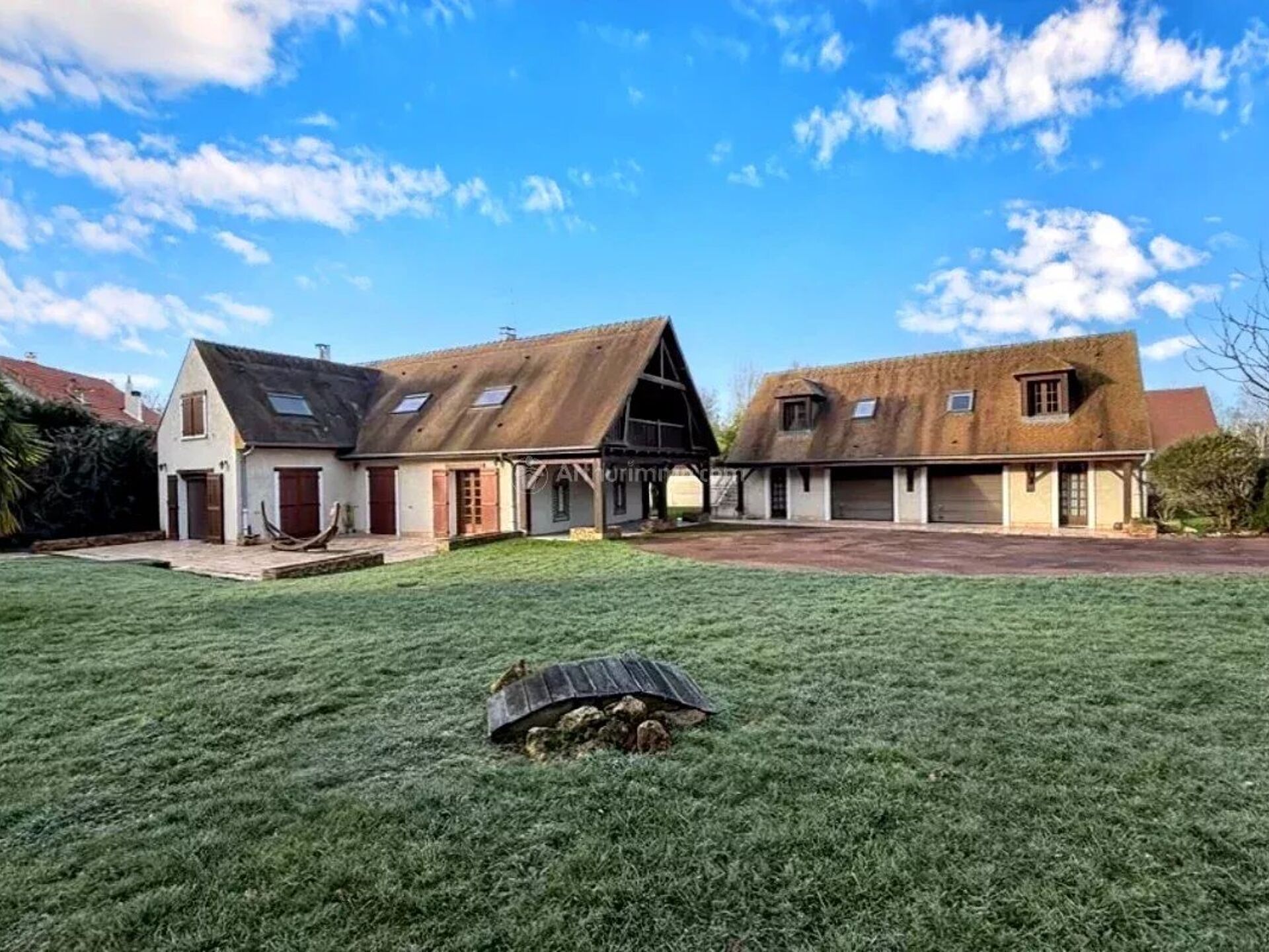 Maison 11 pièces 160 m² · à Cély · 160 m² · 657 200 €