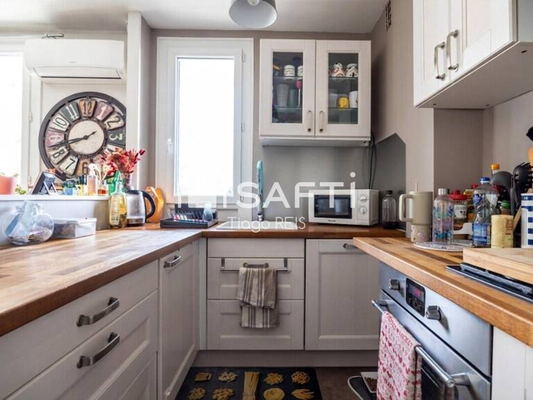Rare à Guilhemery : Bel appartement T3 — photo 1